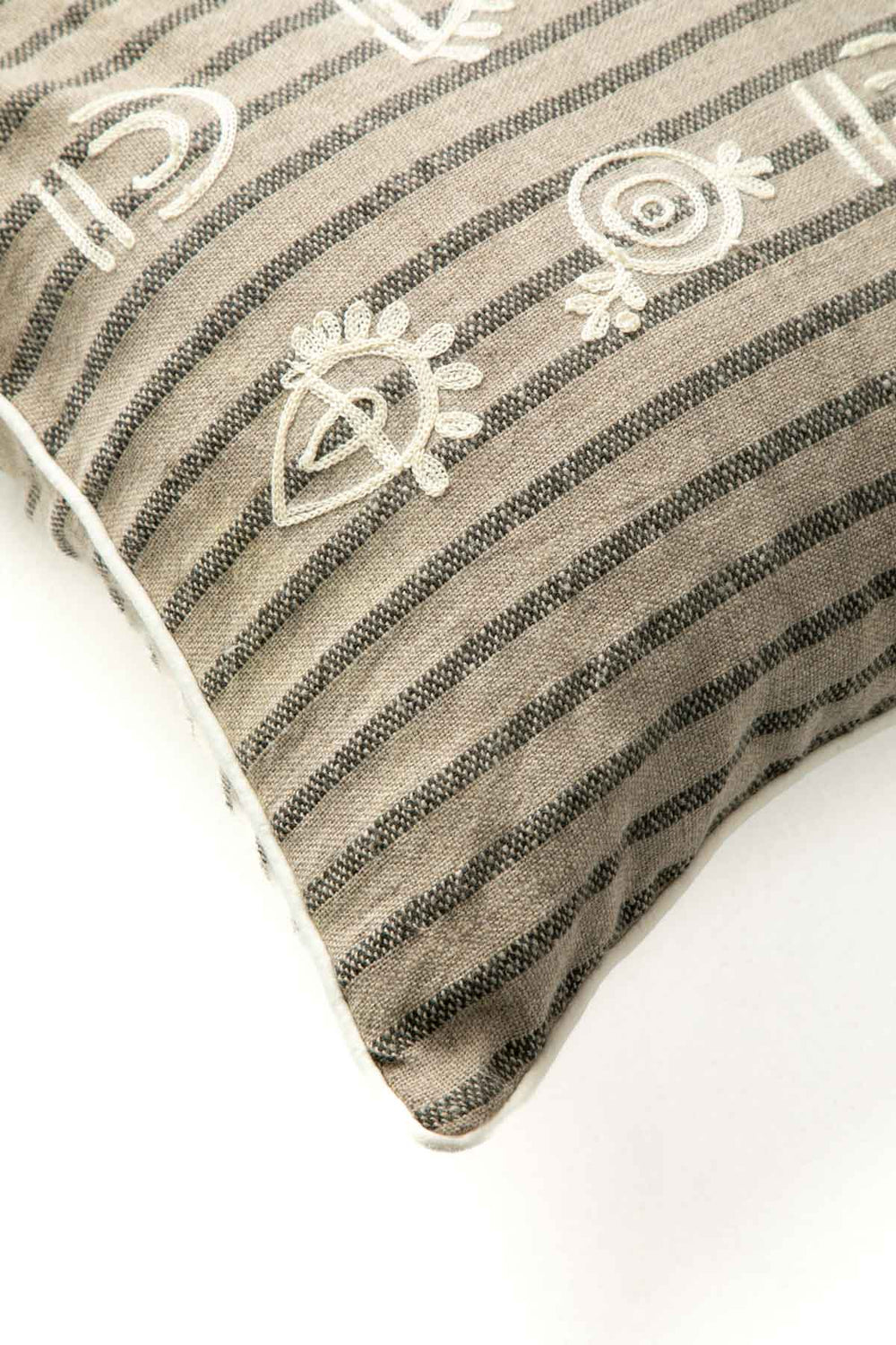 ACCENT CUSHIONS Tribal Etchings Sienna and Grey Cushion Cover (41 X 41 Cm)