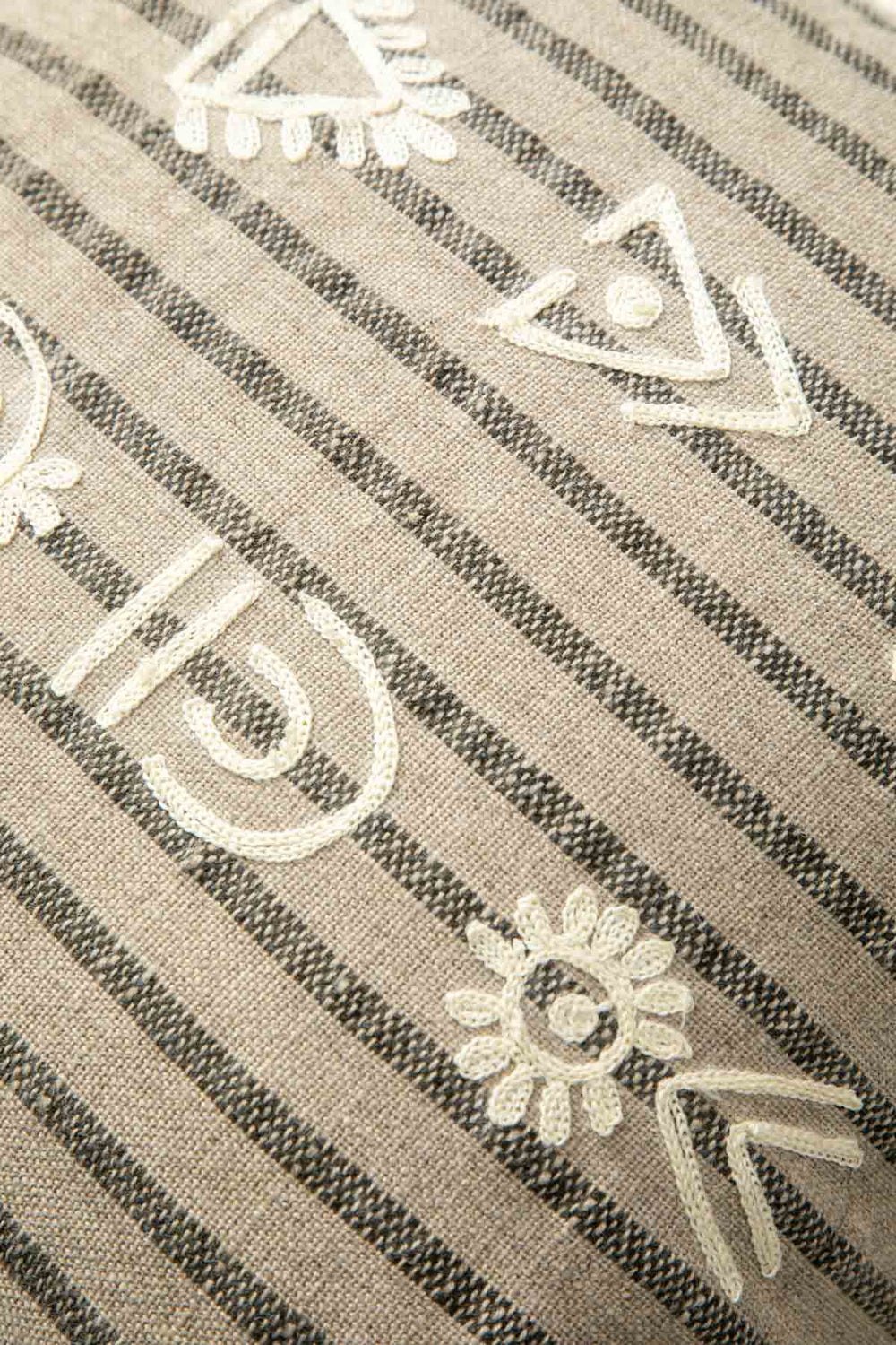 ACCENT CUSHIONS Tribal Etchings Sienna and Grey Cushion Cover (41 X 41 Cm)
