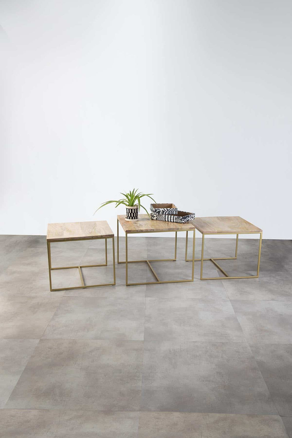 COFFEE TABLES Trilogy Nested Coffee Table