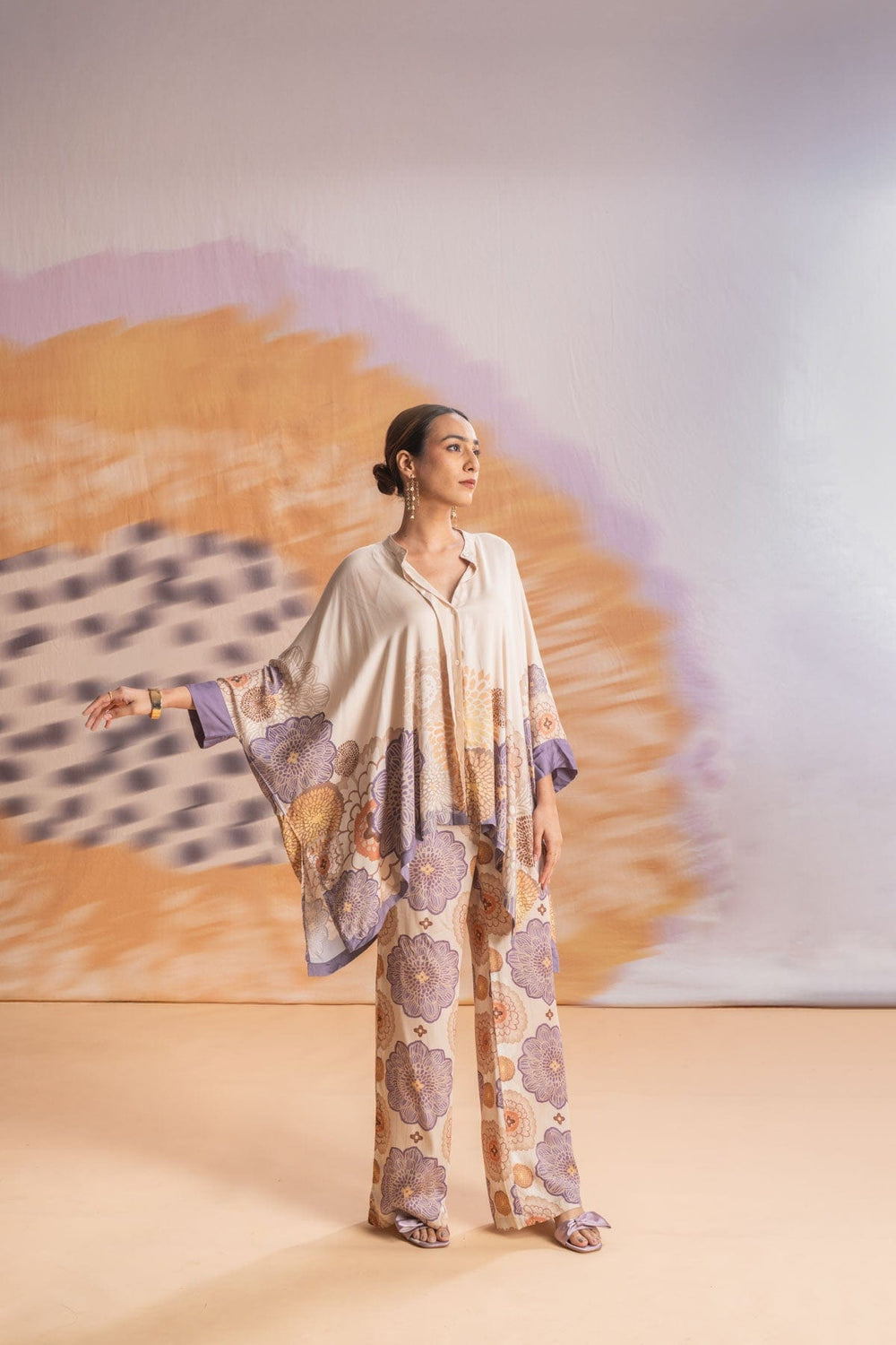 BOTTOMS Tulukka Flared Pants (Shifting Lilac)