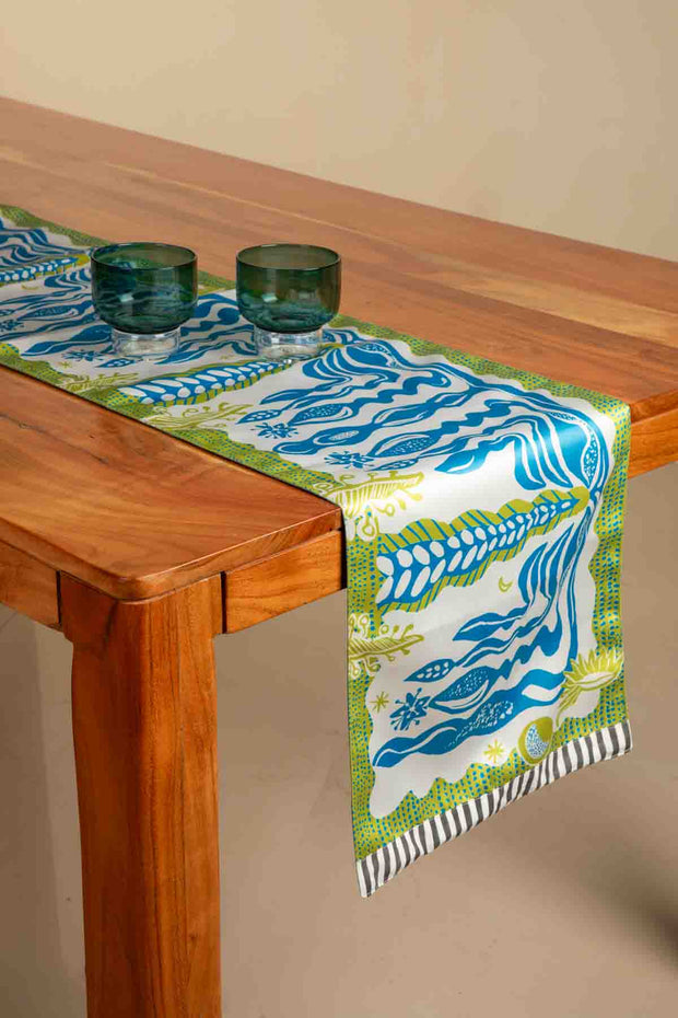 TABLE RUNNERS Twin Tree Aqua Blue Table Runner