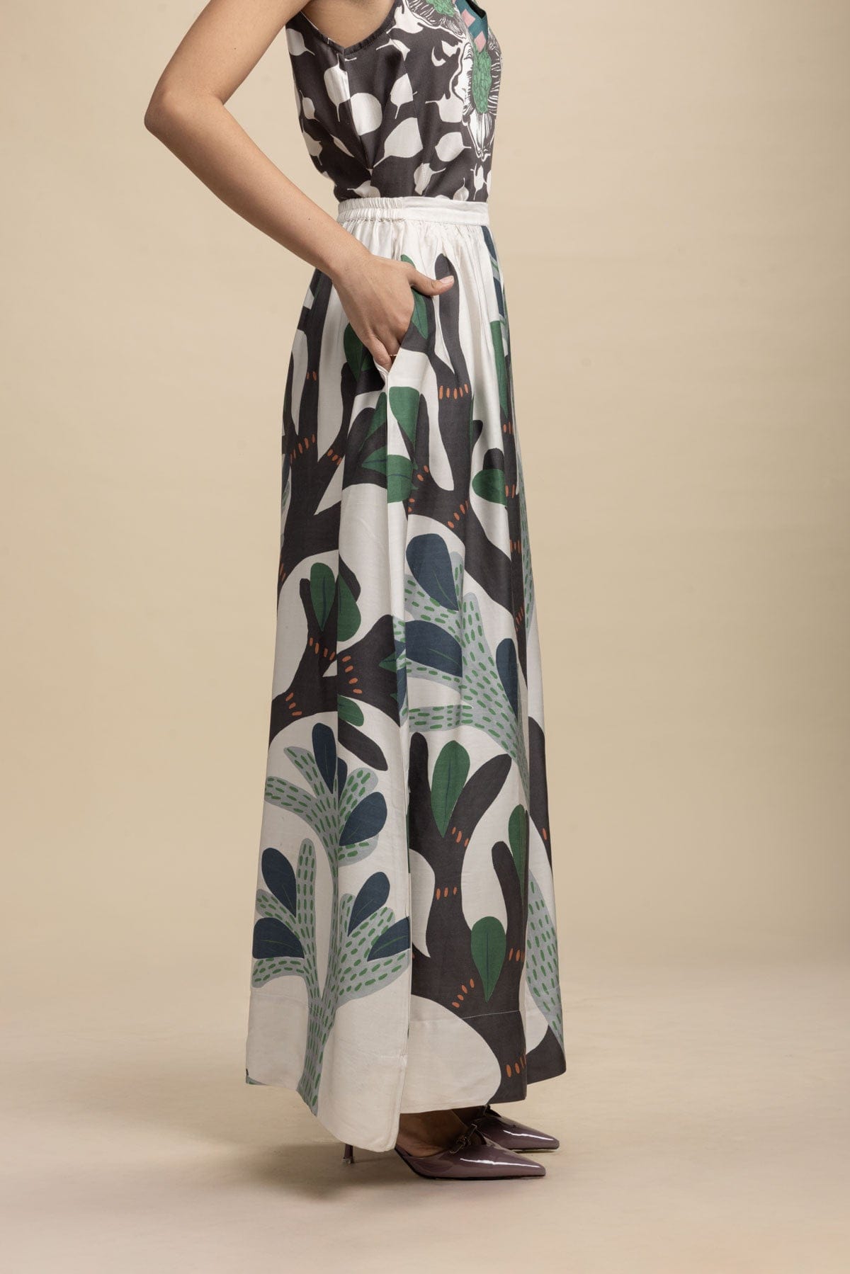 BOTTOMS Wonderland Midi Skirt (Champagne Grey)