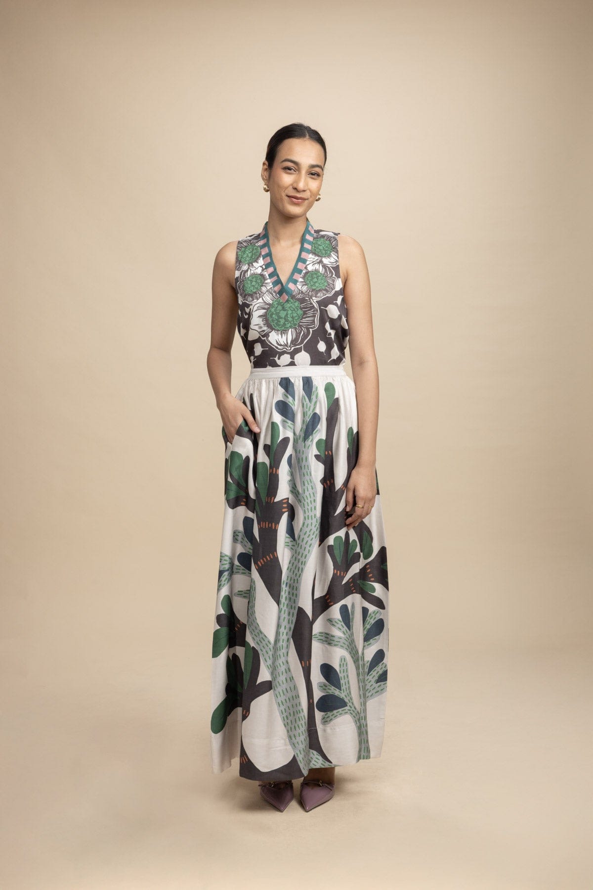 BOTTOMS Wonderland Midi Skirt (Champagne Grey)