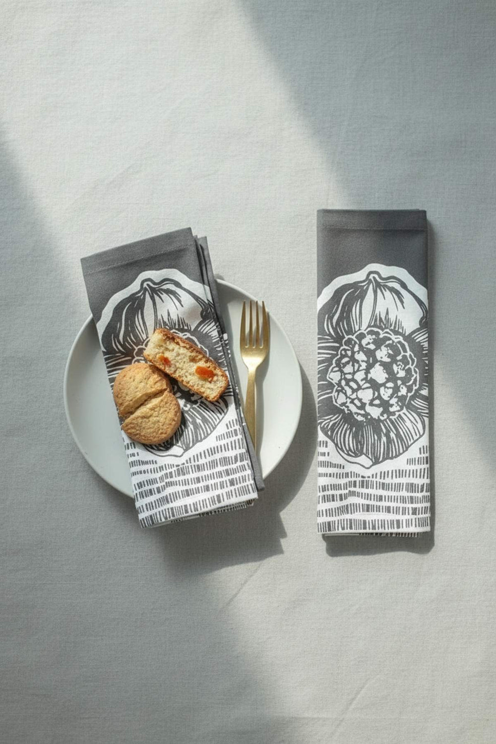 NAPKINS Kuru Charcoal Dinner Napkin (Set Of 4)