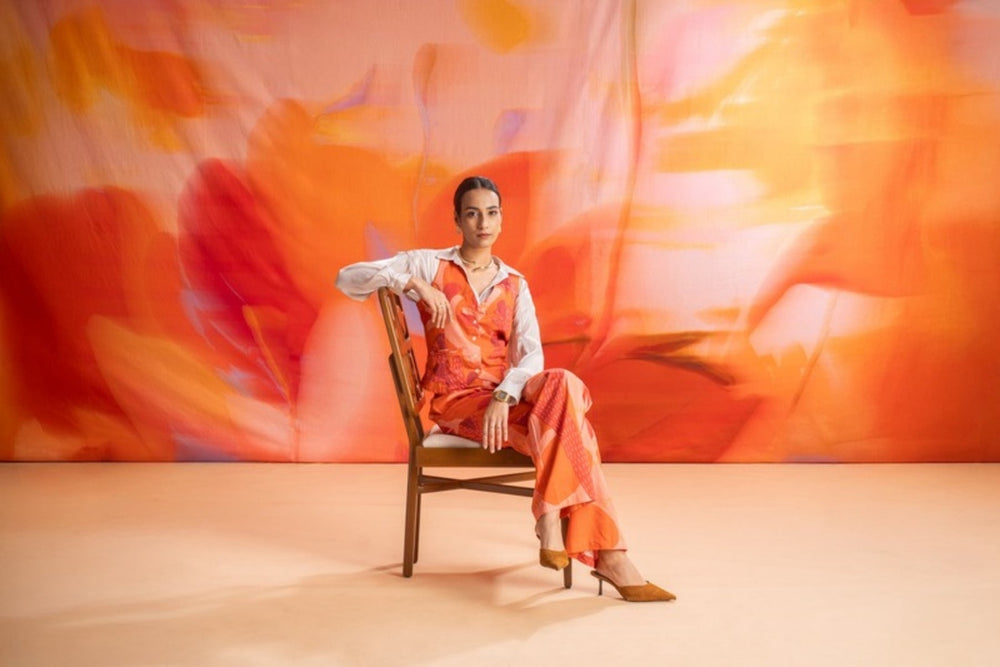 BOTTOMS Wonderland Flared Pants (Chilly Orange)