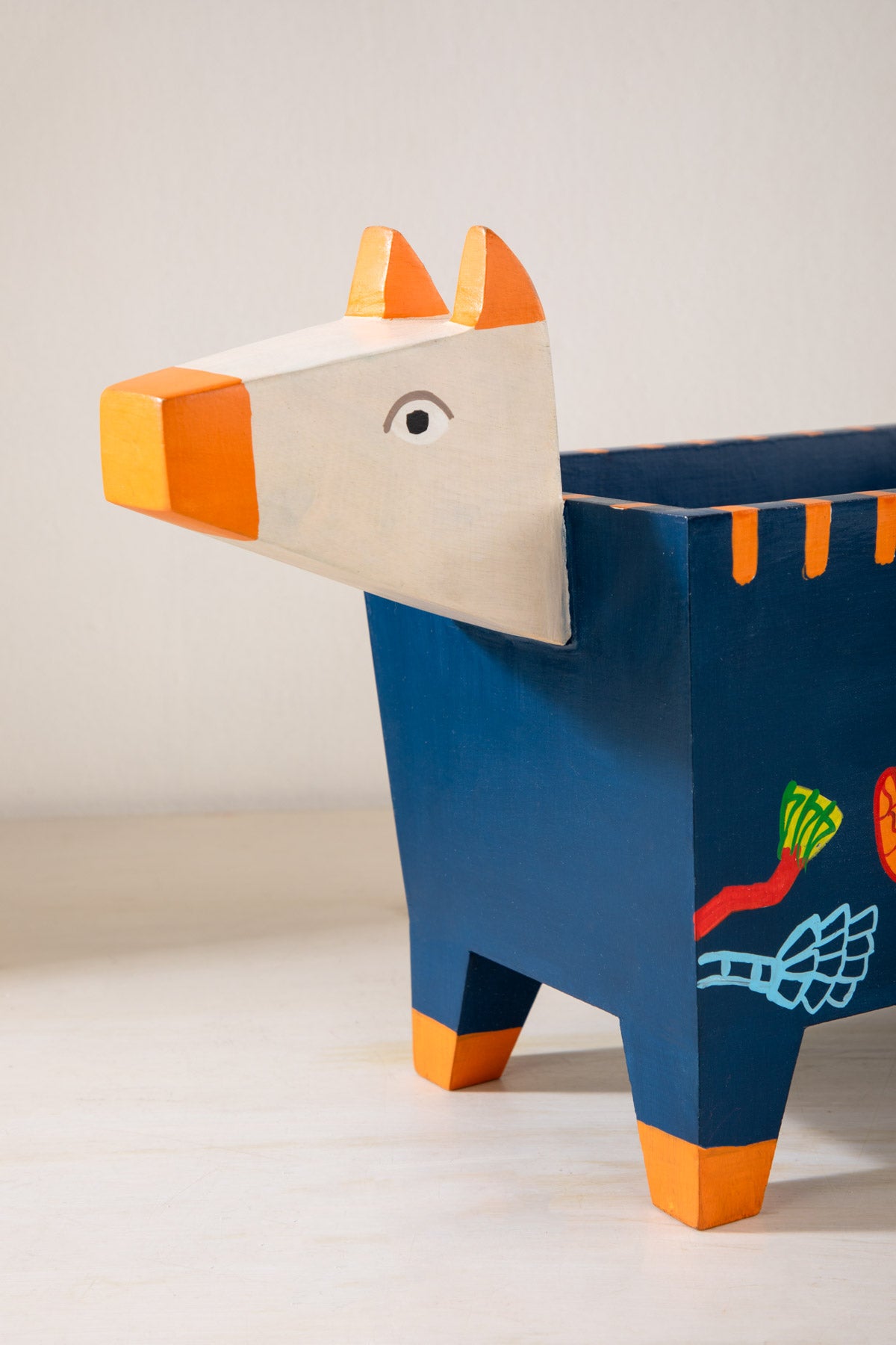 PLANTERS Cow Planter