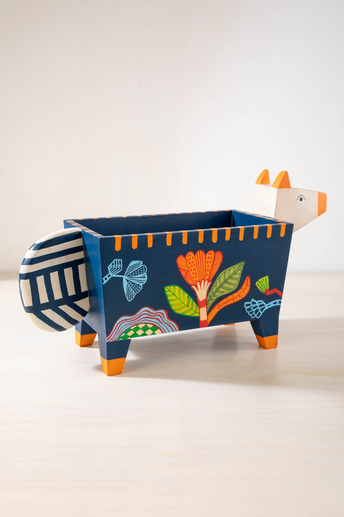 PLANTERS Cow Planter