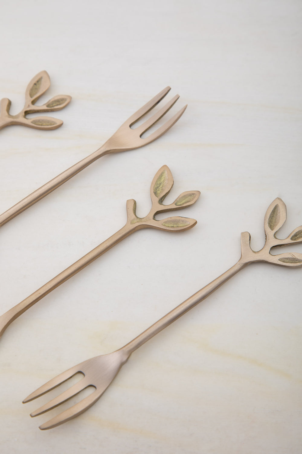 PERSONAL CUTLERY SET Damask Leaves Dessert Forks (Set of 4)