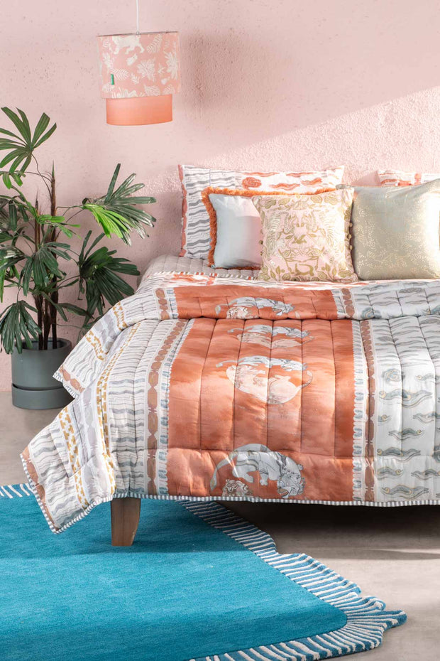 DANCE OF THE YALIS PRINT & PATTERN QUILT RUST