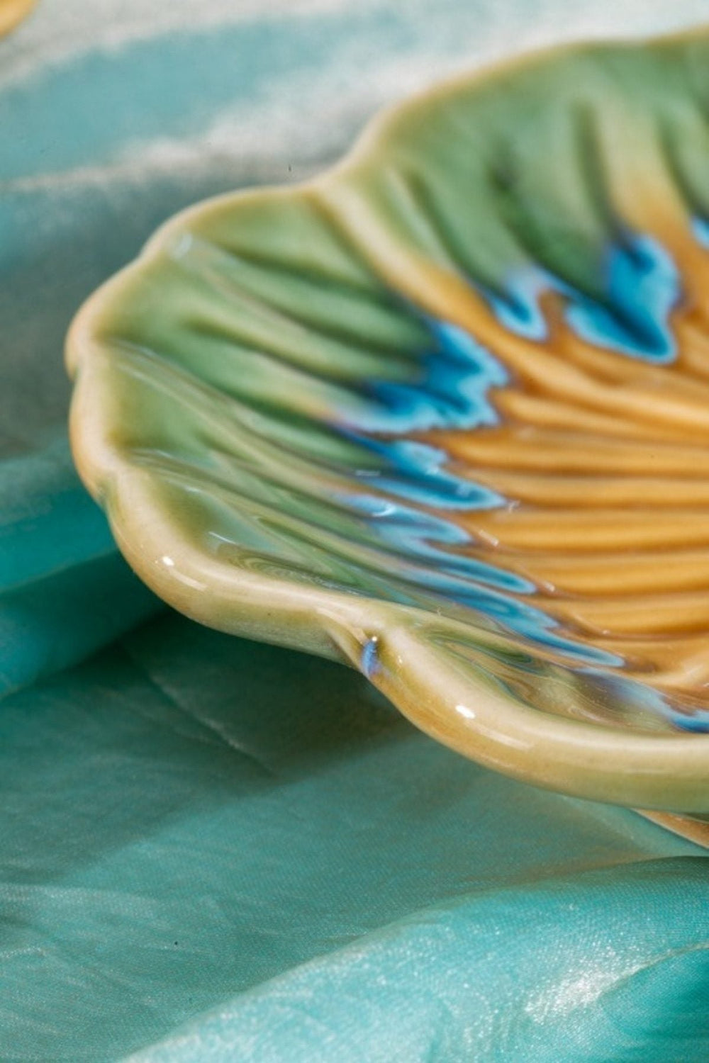 SIDE PLATES Hibiscus Ceramic Side Plate