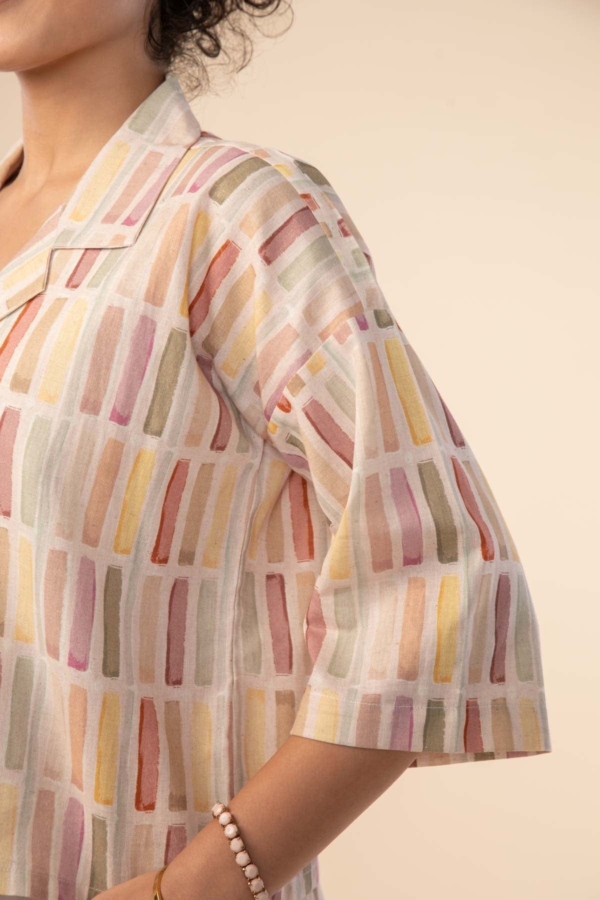 GEO BLOCKS CROP TOP SAND LINES