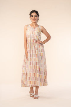 GEO BLOCKS PLEATED MAXI SAND LINES