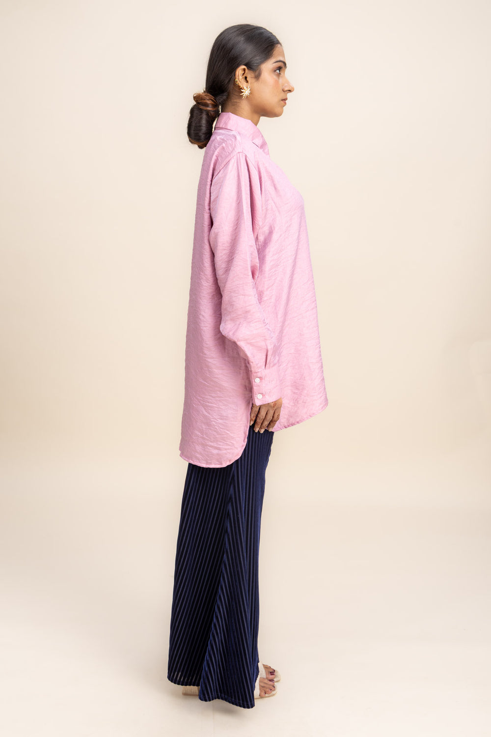 TOPS Glass Satin Easy Shirt (Pink)
