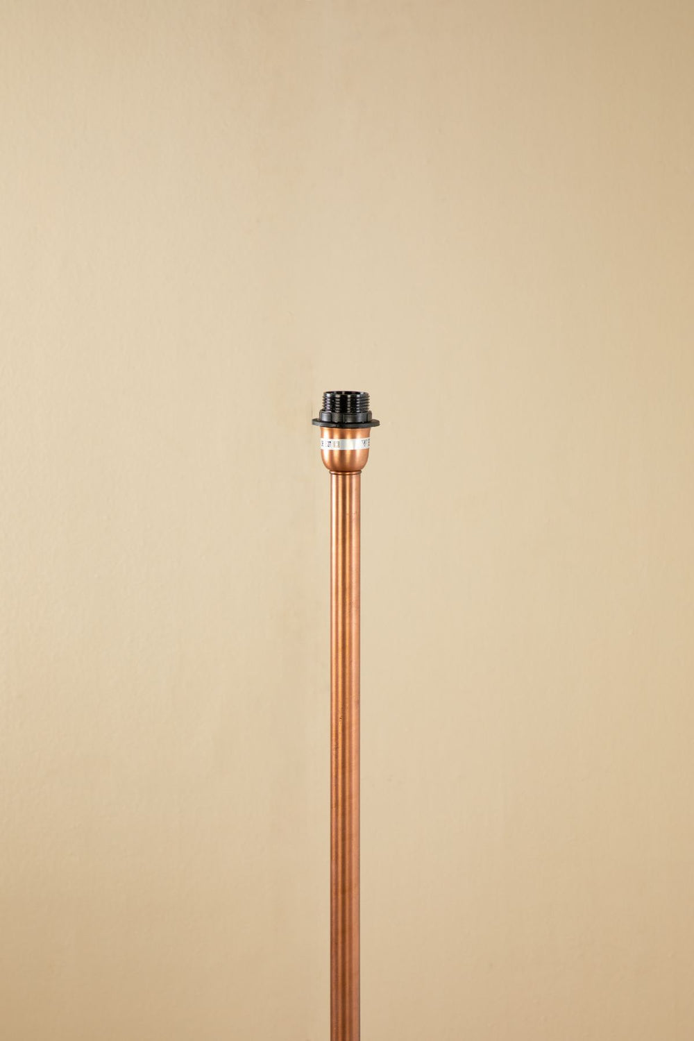 FLOOR LAMPS Tamara Metal Floor Lamp (Gold)