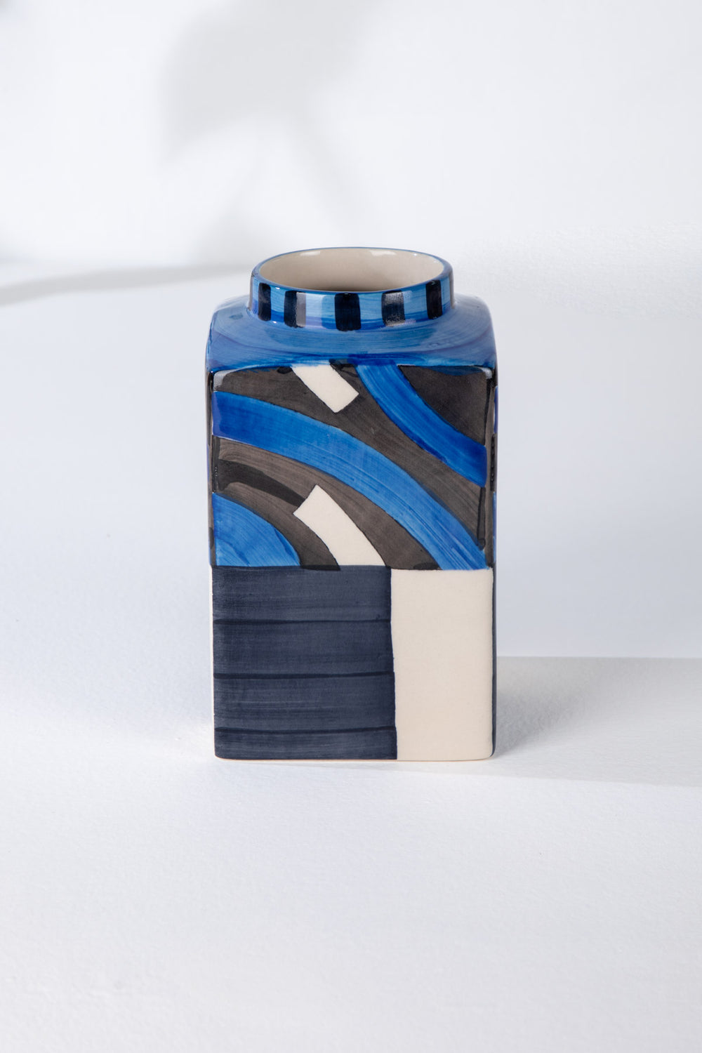 FLOWER VASES Hakana Square Water Blue Vase