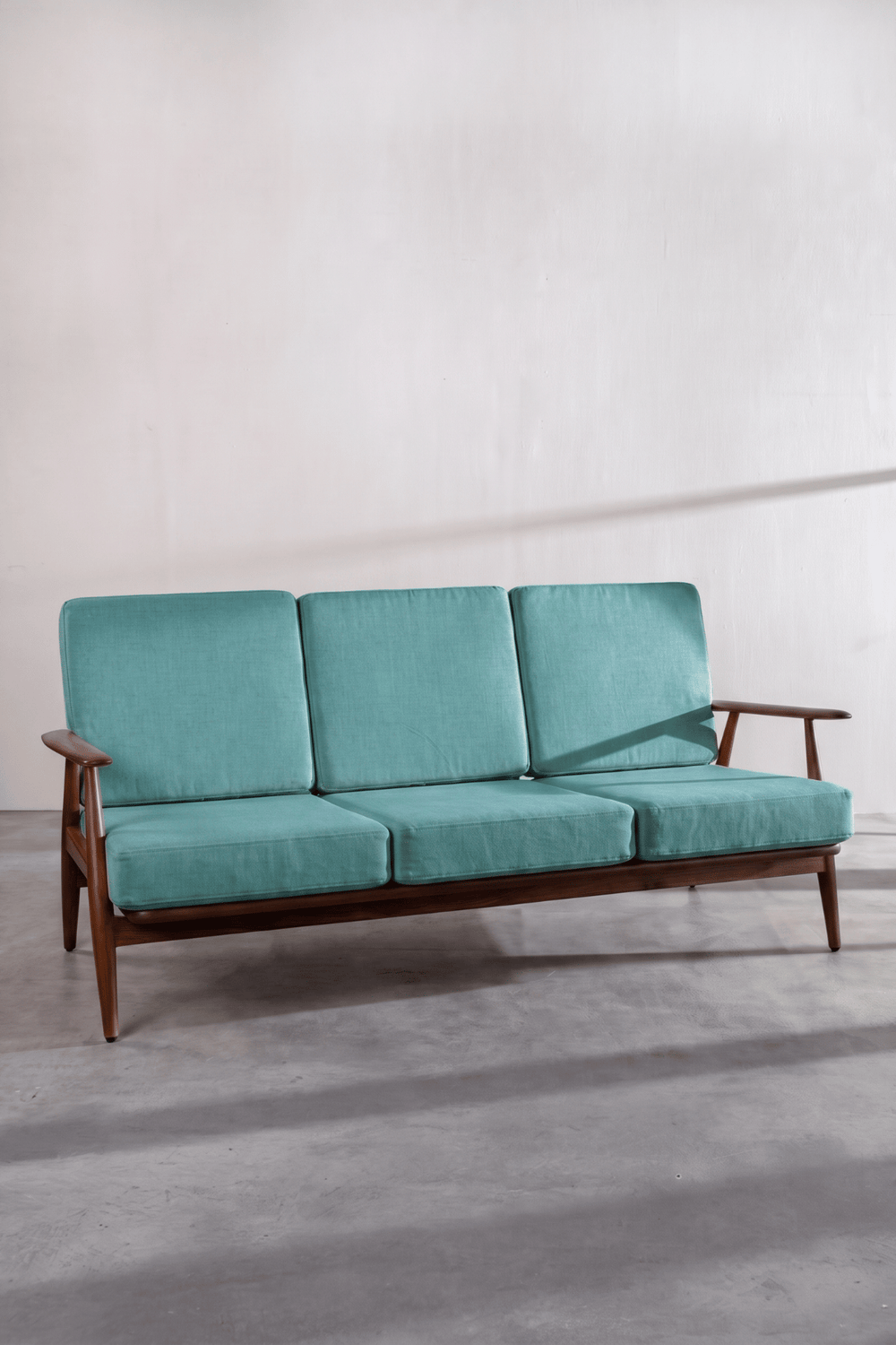 SOFAS Inni Teak Wood Three Seater