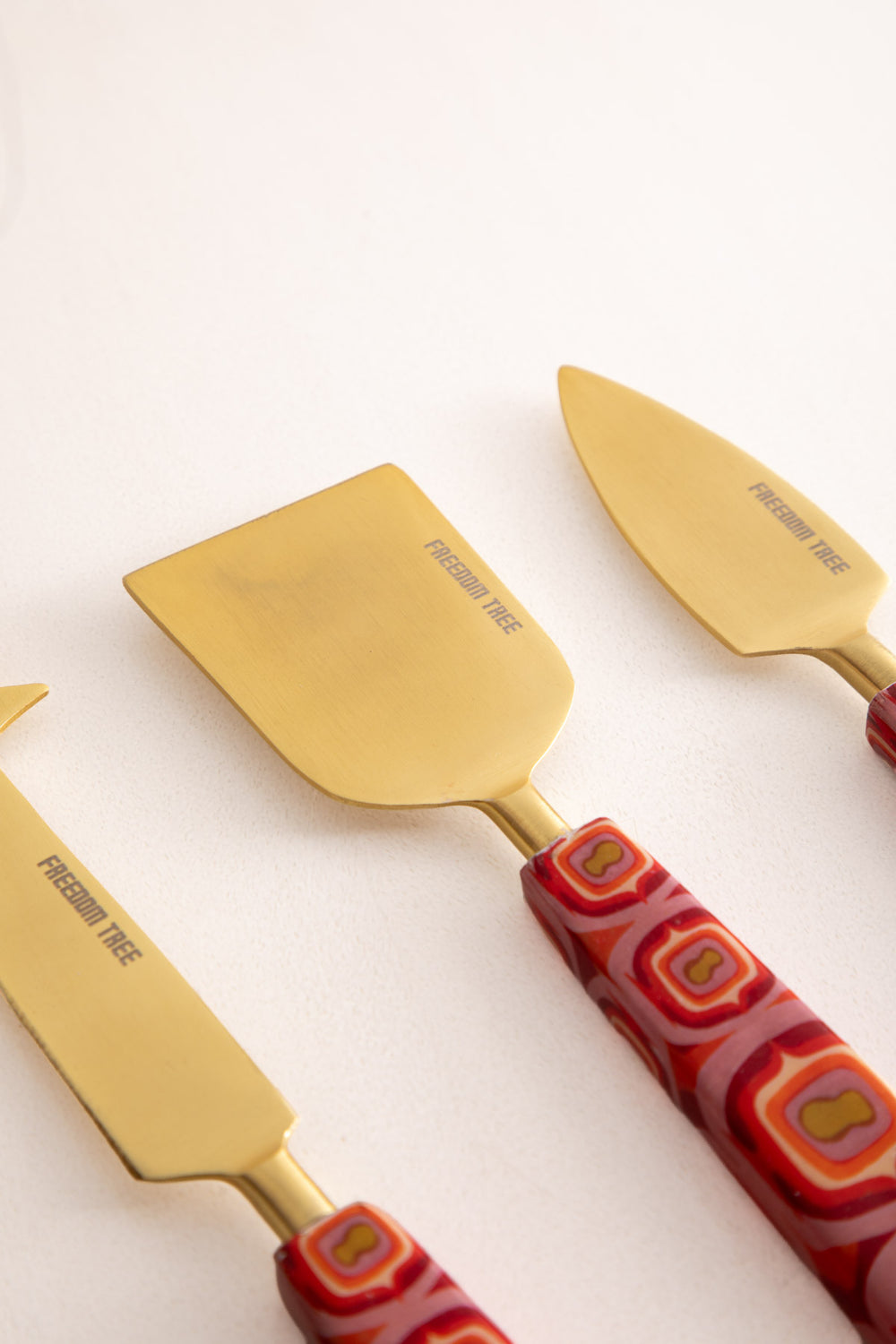 SERVING CUTLERY Landfall Ogee Cheese Server (Set of 3)