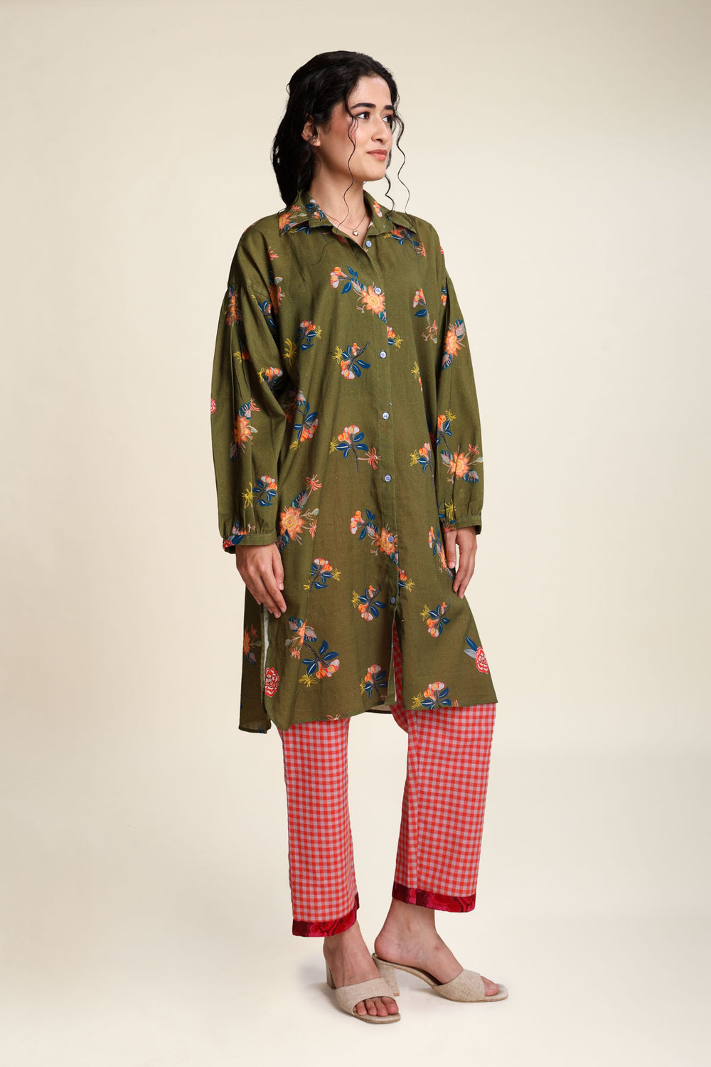 TOPS Mirror Garden Melaka Tunic (Moss Green)