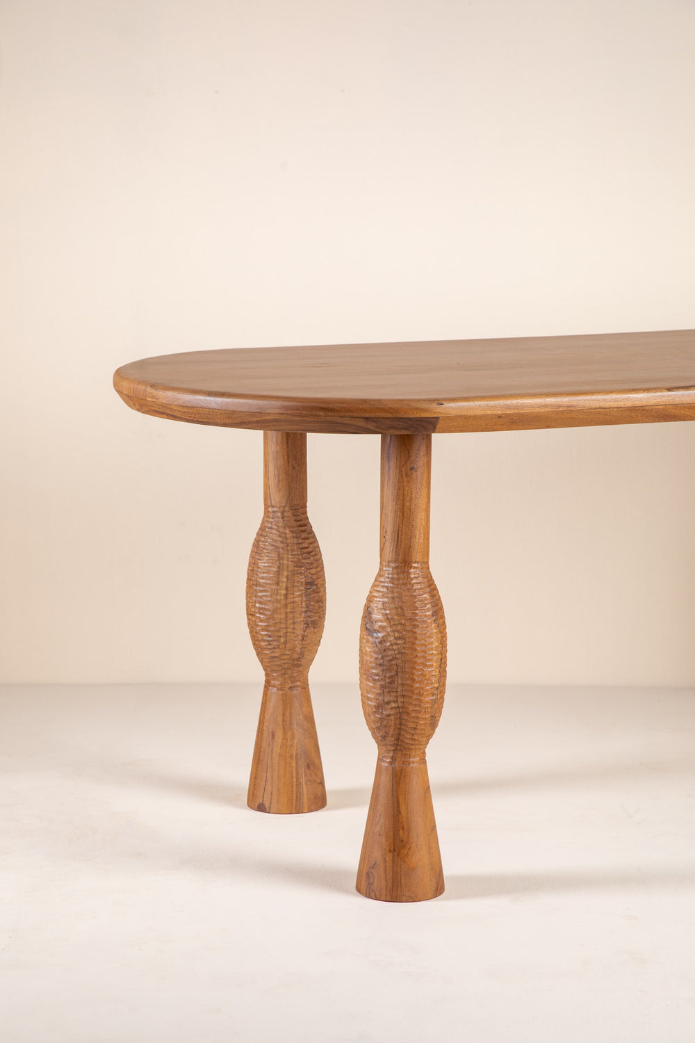 DINING TABLES Oval Acacia Wood Dining Table