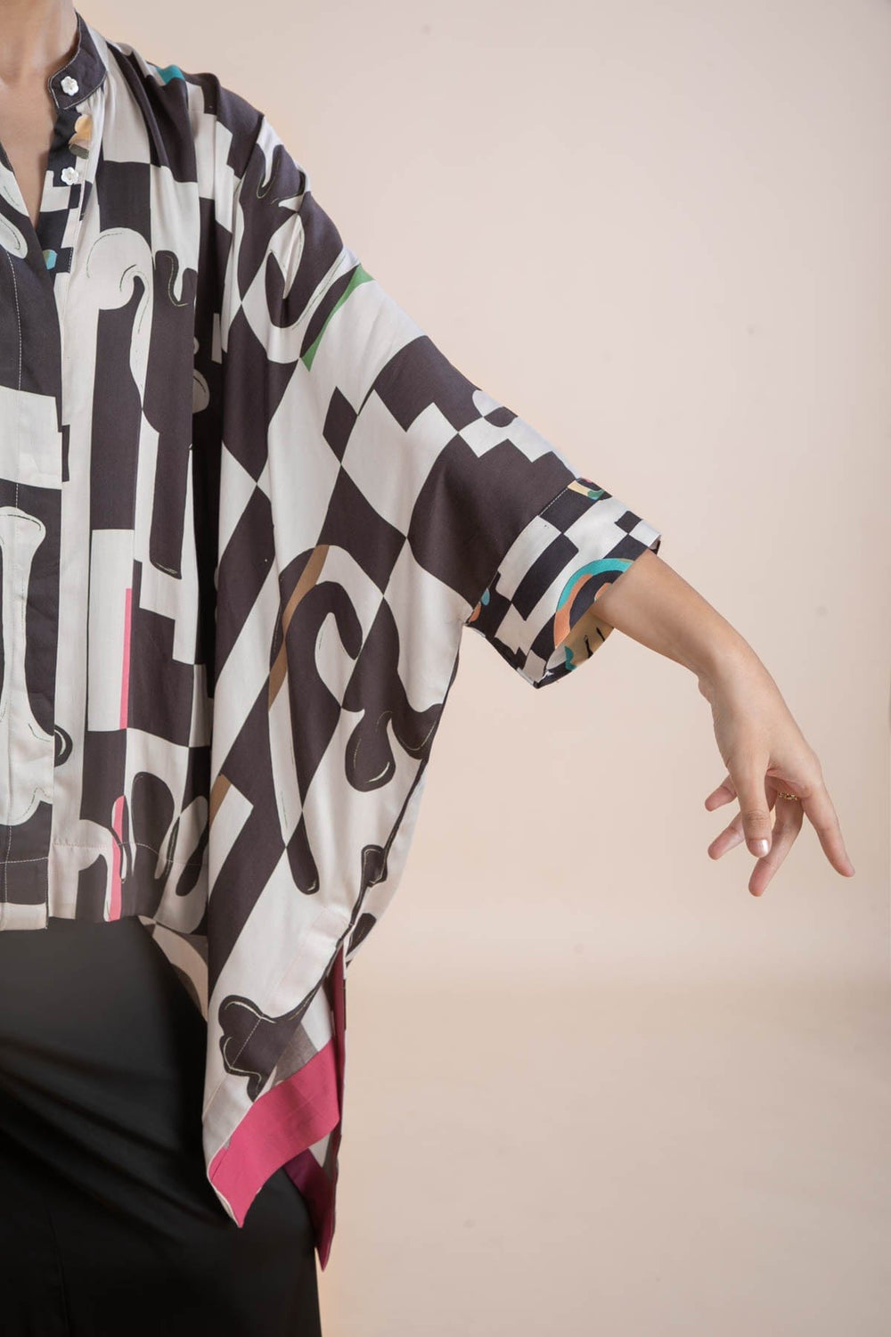TOPS Palmyrah Kaftan Top (Shadow Grey)