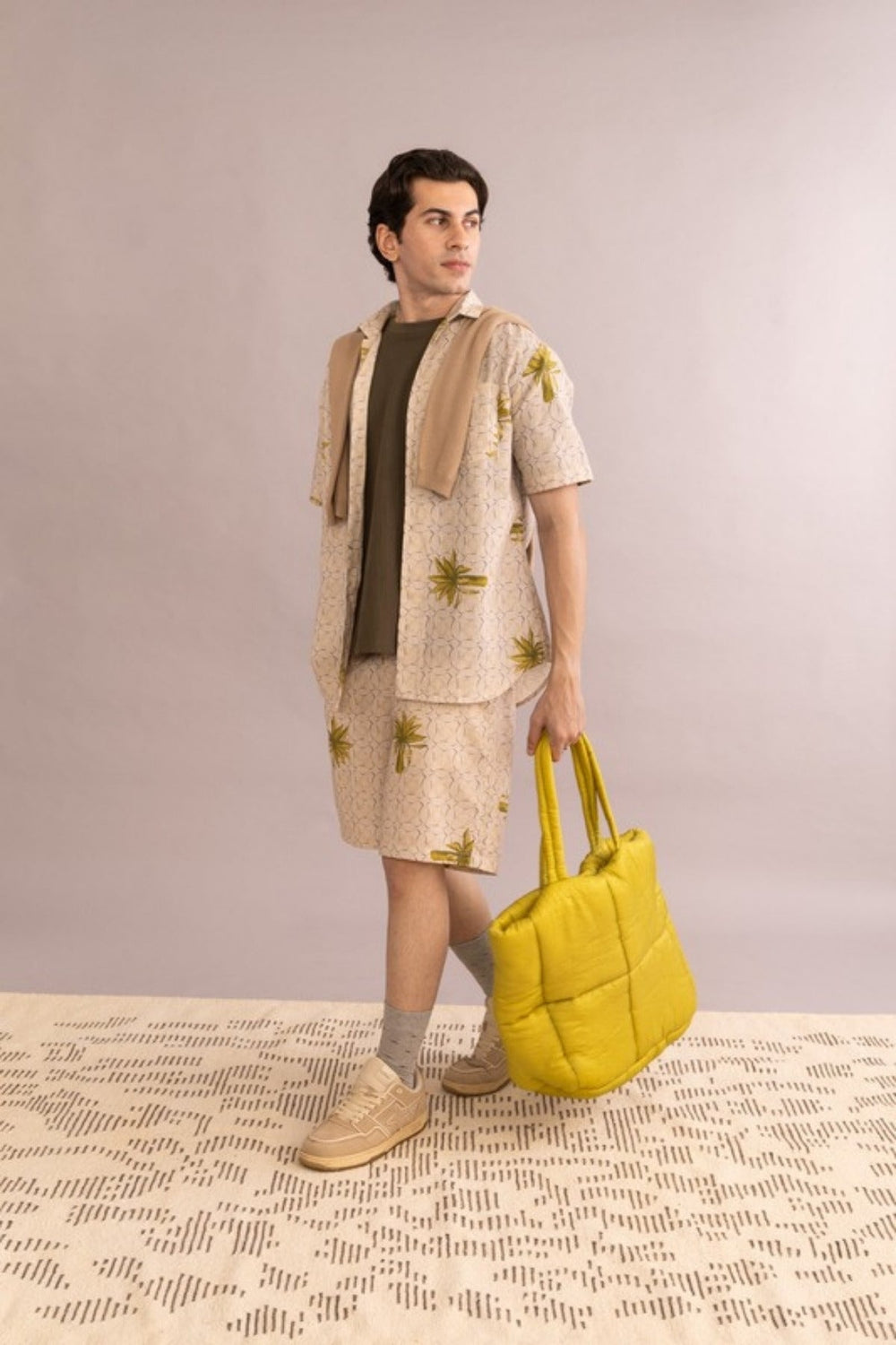 SHORTS Temple Palm Men's Shorts (Parchment Beige)