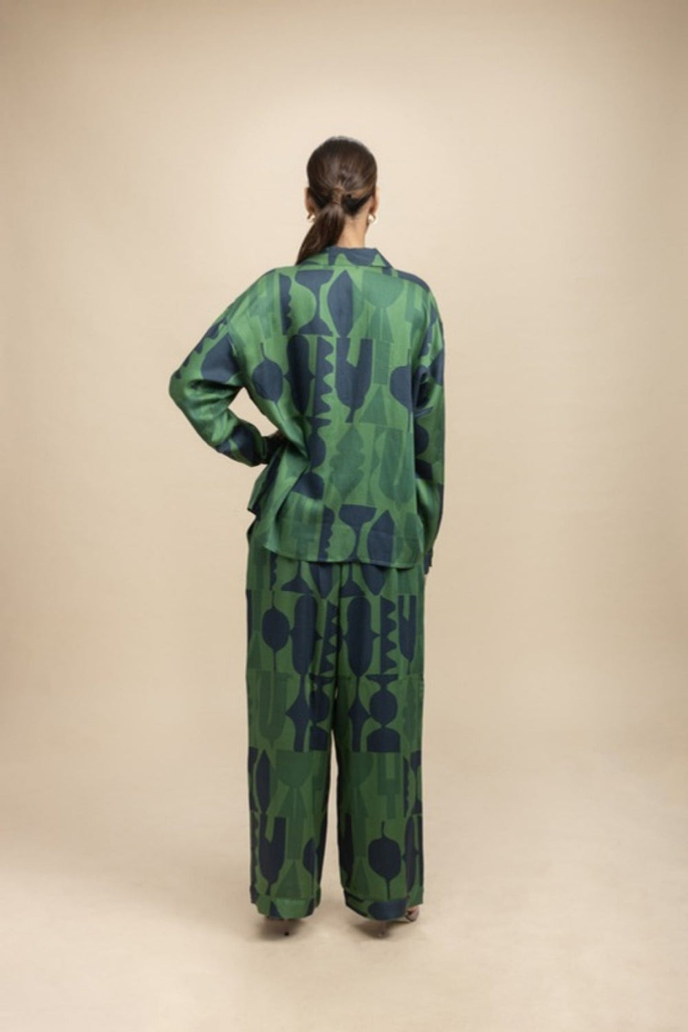 TOPS Senhur Boxy Shirt (Shadow Green)