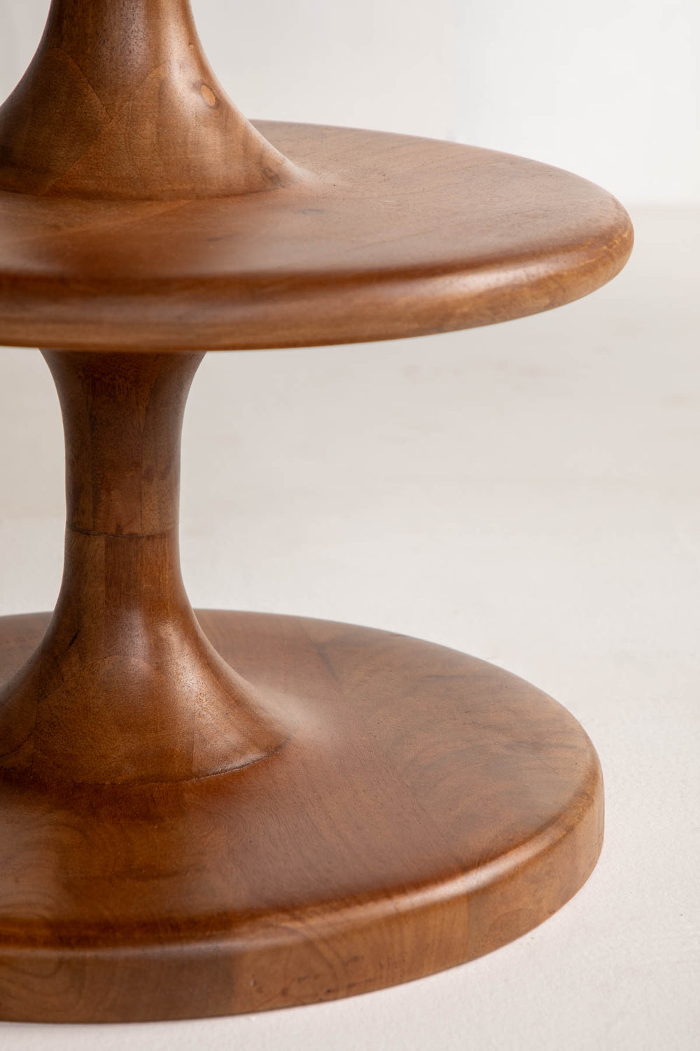 SIDE TABLES Spin Side Table