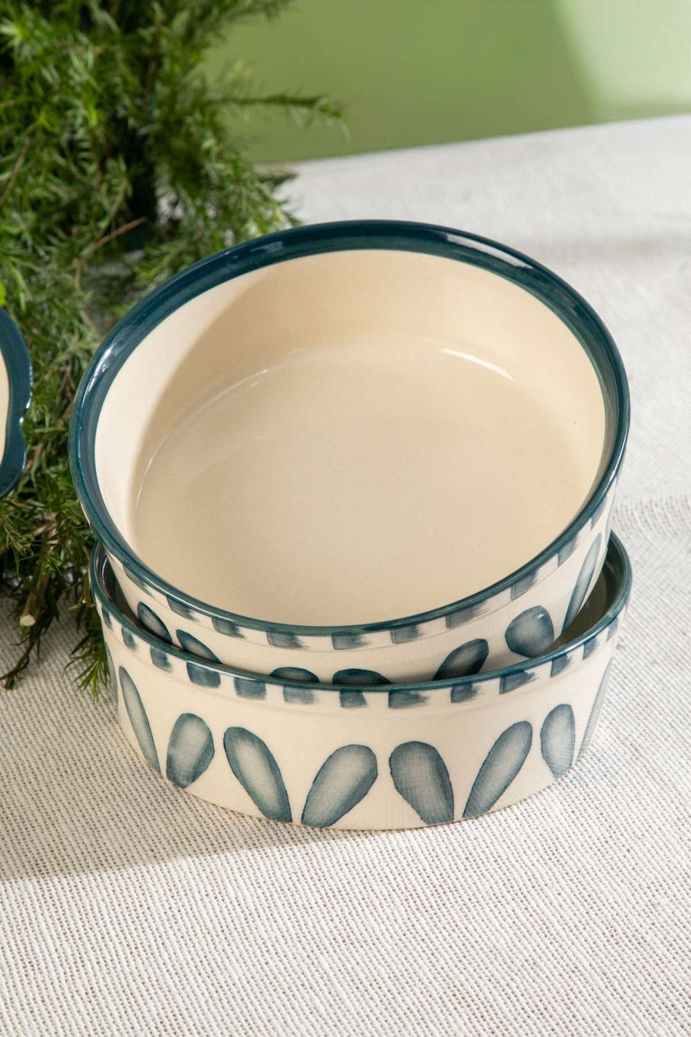 SERVING BOWLS Montane Ceramic Large Flat Serving Bowl