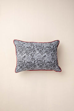 PRINT & PATTERN CUSHIONS Tiger In Emerald Pool Evergreen Cushion Cover (36 X 51 Cm)