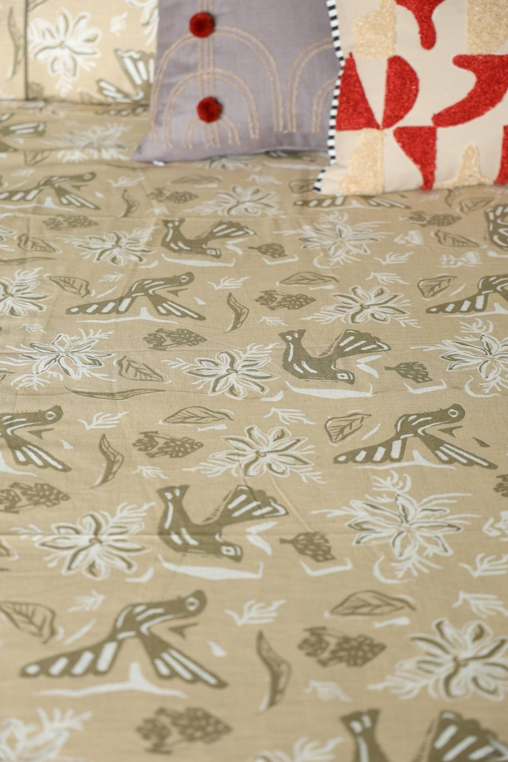 PRINT & PATTERN BEDCOVERS Udanti Birds Sand Cotton Bedcover