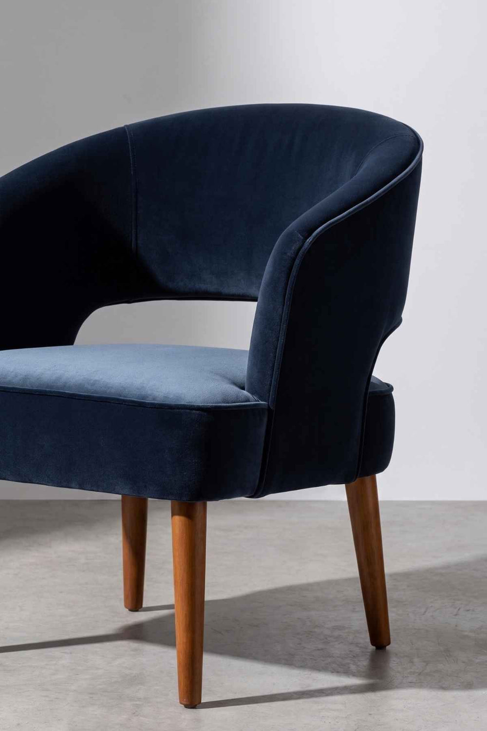 Upholstered Bundle Wave Accent Chair in Indigo Velvet Fabric