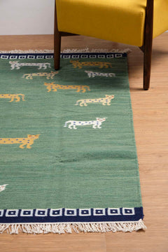 WOVEN RUG Panther Woven Rug (Dark Green)