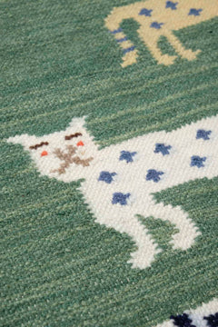 WOVEN RUG Panther Woven Rug (Dark Green)