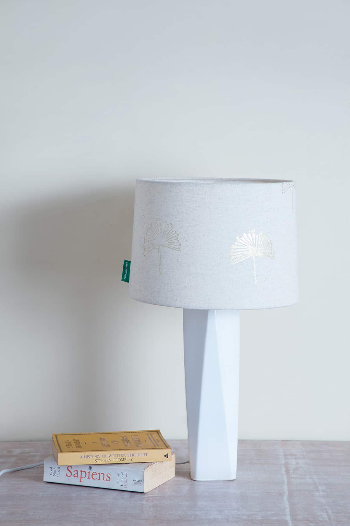 LAMP SHADES Sabar Palm Medium Drum Lampshade (White/Gold)