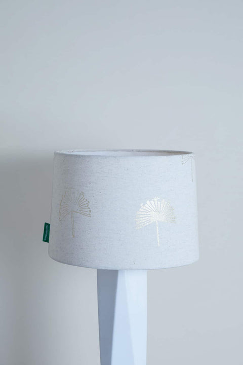 LAMP SHADES Sabar Palm Medium Drum Lampshade (White/Gold)