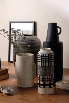 FLOWER VASE Ajra Ceramic Vase (White)