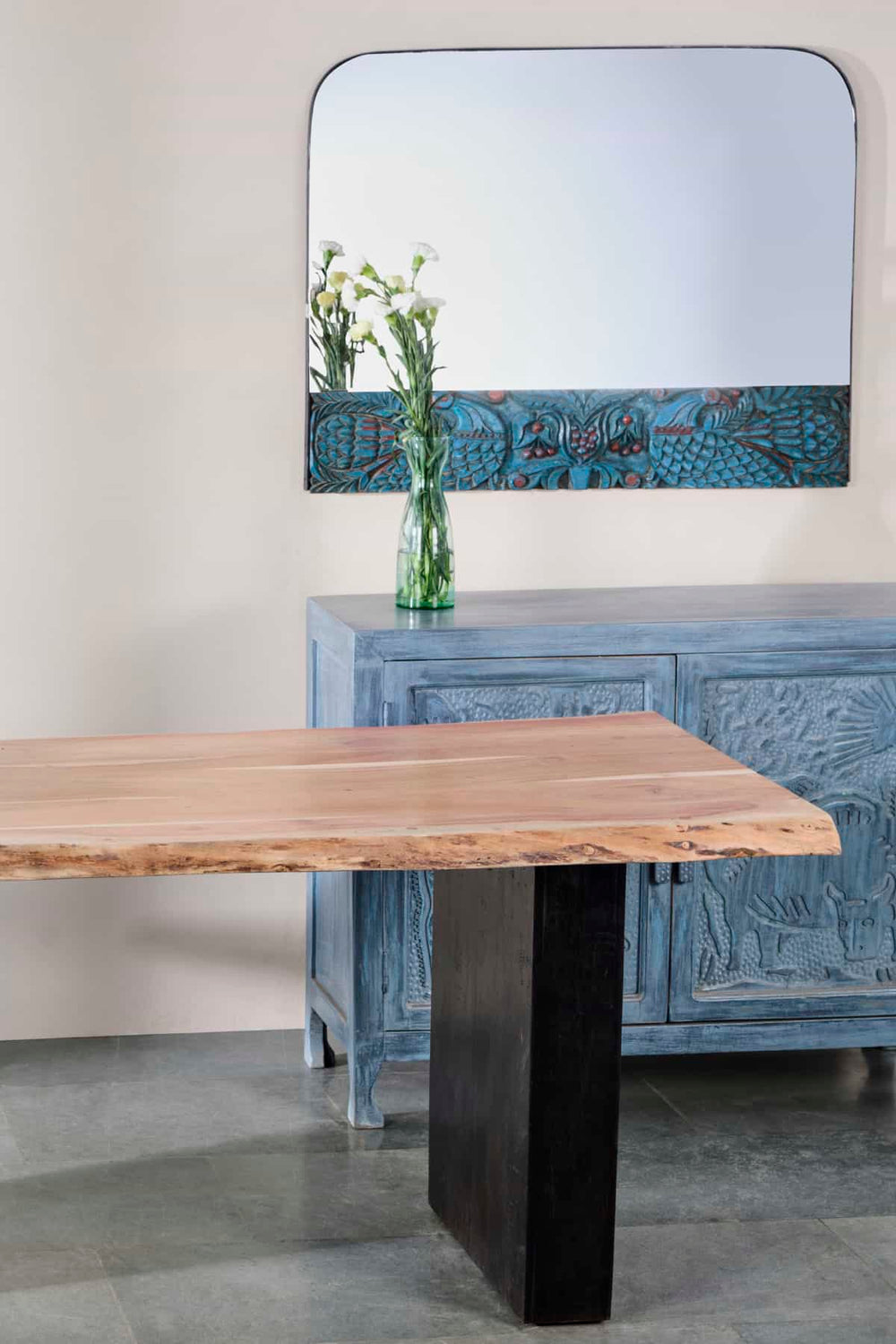 DINING TABLE Yamate Live Edge Dining Table (Acacia Wood)
