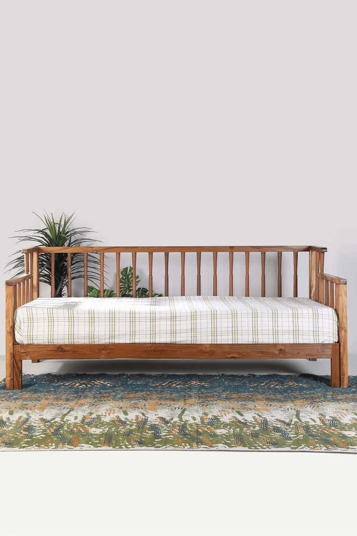 DAY BED Spindle Pull Out Bed (Natural)