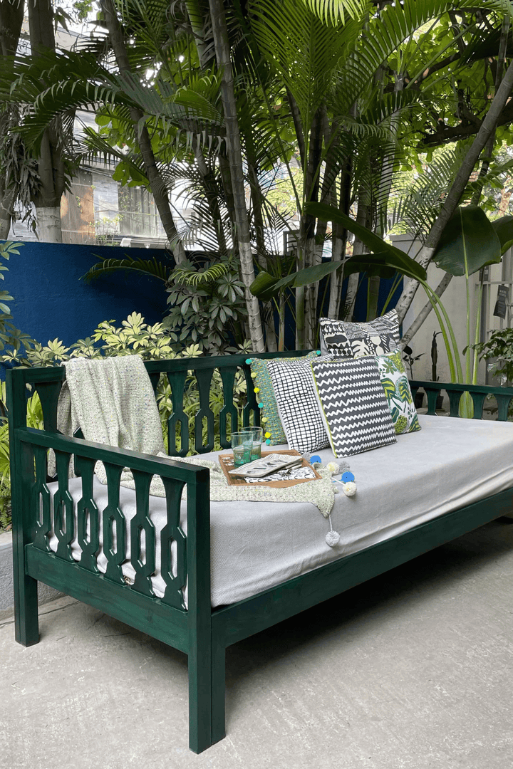 DAY BED Andaman Pull-Out (Teak Wood)