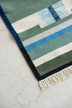 WOVEN RUG Cool And Calm Nomadic Woven Rug (Blue/Green)