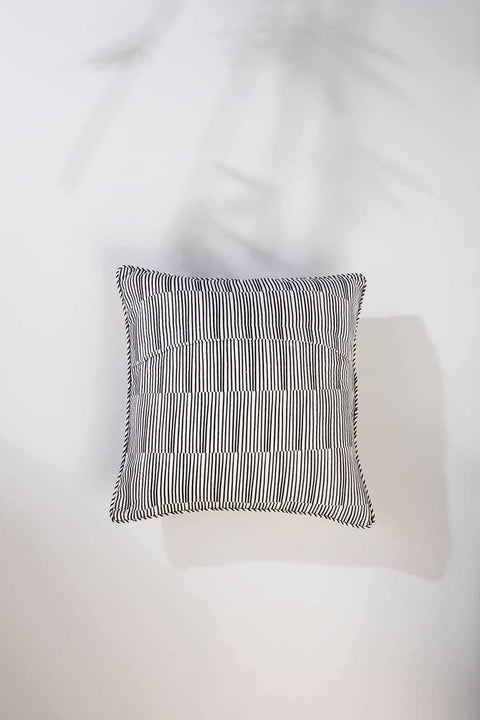 PRINTED & PATTERN CUSHIONS Good Natured Lion (46 Cm X 46 Cm) Cushion Cover (Grey Stone)