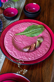 PLATTER Pui Leaf Shaped Platter (English Pink)