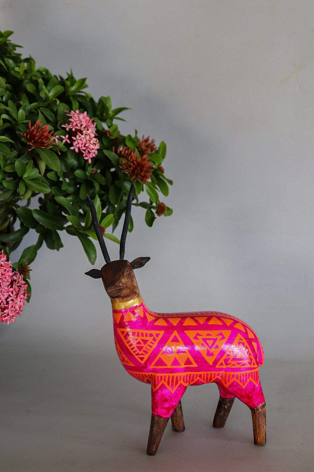 FIGURINE The Dancing Deer Figurine (Pink)