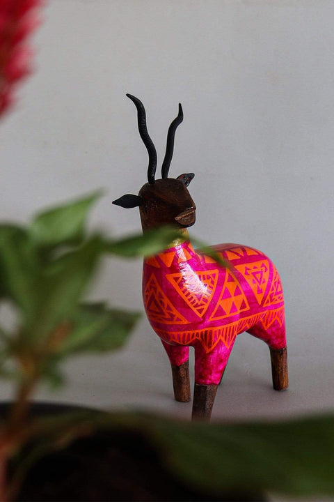 FIGURINE The Dancing Deer Figurine (Pink)