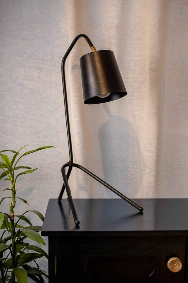 TABLE LAMP Tuma Table Lamp (Black)