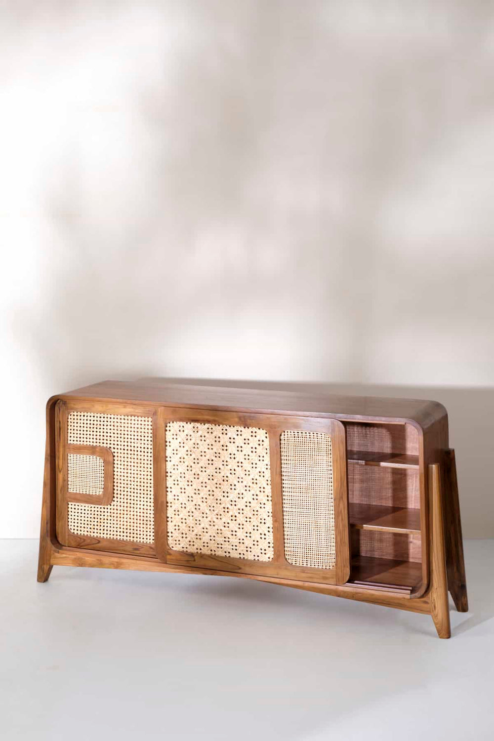 SIDEBOARD Wicker Sideboard (Teak Wood)