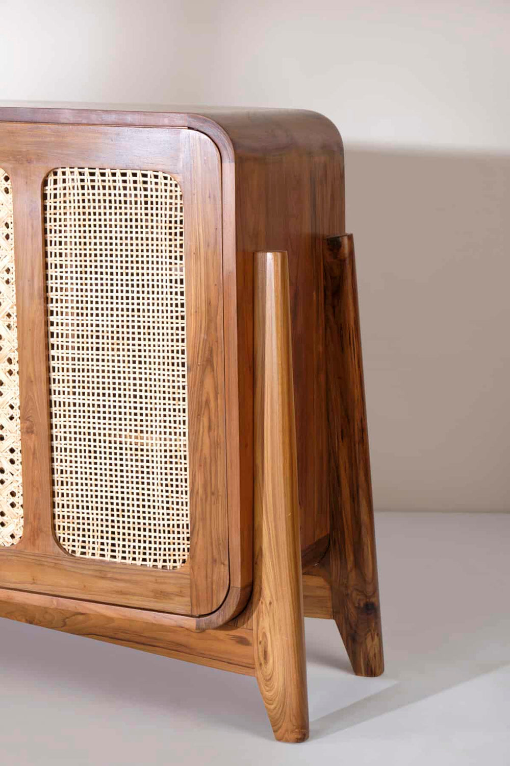 SIDEBOARD Wicker Sideboard (Teak Wood)