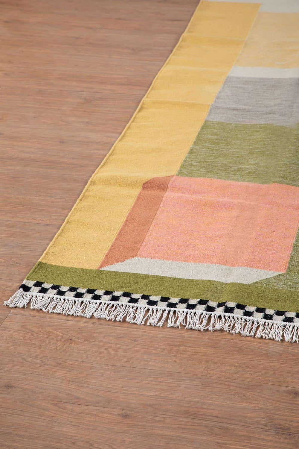 WOVEN RUG Window To The Field Woven Rug (Multi-Colored)