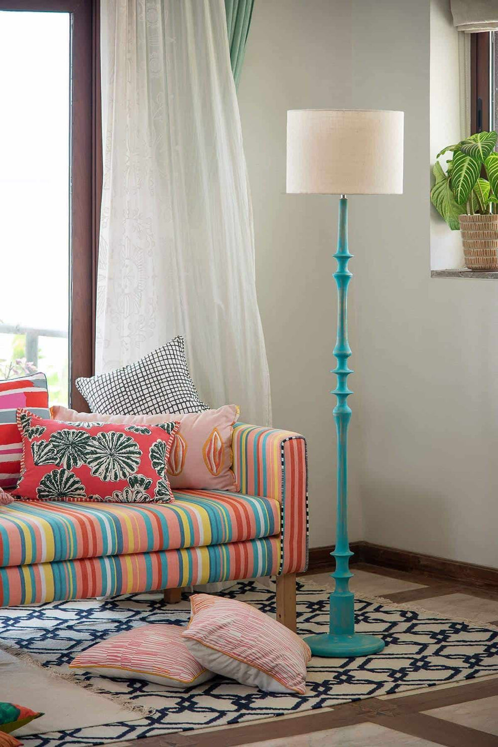 FLOOR LAMP Wooden Teak wood Floor Lamp (Mint)